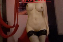 Ghbm_27XIAAXQZC